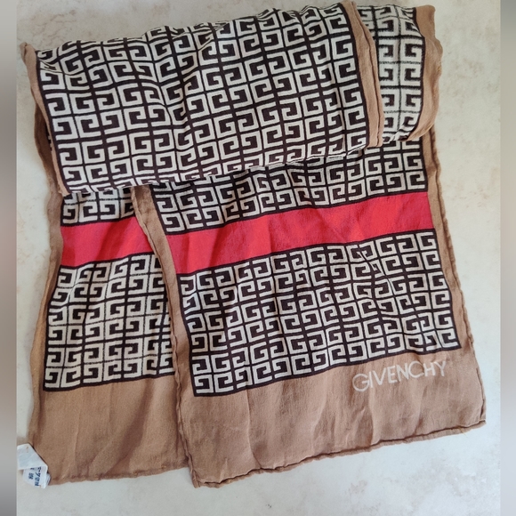 Authentic Givenchy Skinny Silk Scarf 4G Logo - Picture 6 of 15